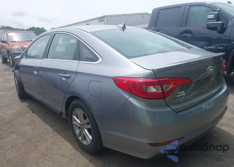 2015 Hyundai Sonata Se z USA, uszkodzony, nr VIN 5NPE24AF2FH124728